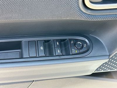 2025 MINI Cooper S - Photo 17