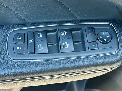 2022 Dodge Charger - Photo 18
