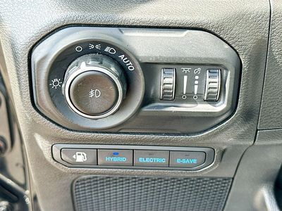 2022 Jeep Wrangler - Photo 10