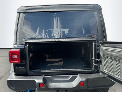 2022 Jeep Wrangler - Photo 25