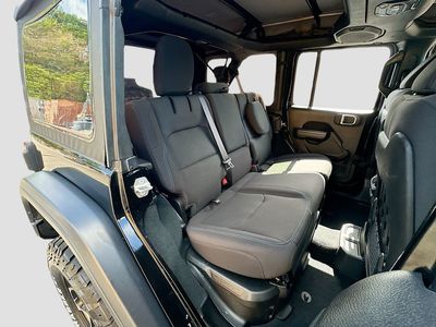 2022 Jeep Wrangler - Photo 26