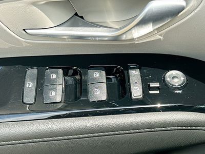 2023 Hyundai Tucson Hybrid - Photo 18