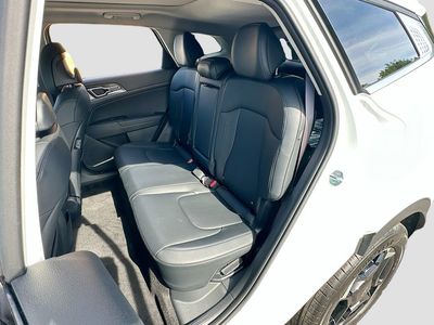 2026 Kia Sportage Hybrid — photo 24 view