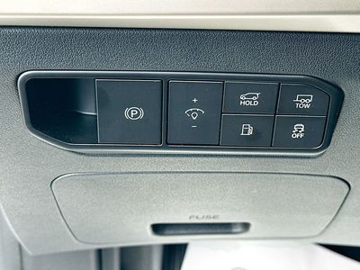 2027 Kia Telluride Hybrid - Photo 10