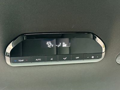 2027 Kia Telluride - Photo 23