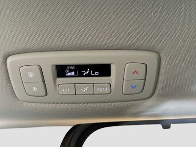 2026 Kia Carnival Hybrid - Photo 25