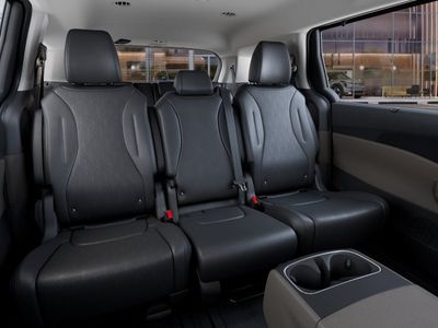 2026 Kia Carnival Hybrid - Photo 16