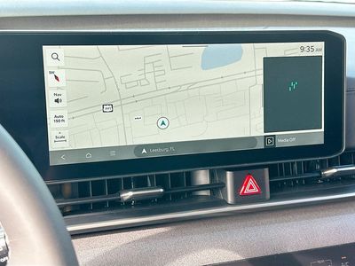 2026 Kia Carnival Hybrid — photo 13 view