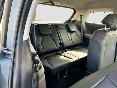 2026 Kia Carnival Hybrid — photo 27 view