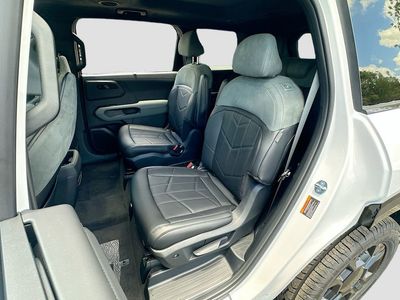 2027 Kia Telluride - Photo 26