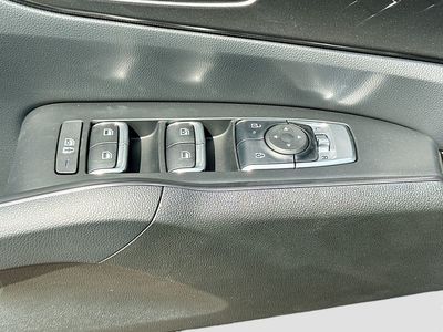 2026 Kia Sorento Hybrid — photo 18 view