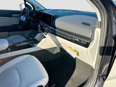 2026 Kia Sportage - Photo 28