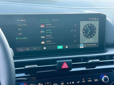2026 Kia Sportage Hybrid — photo 14 view