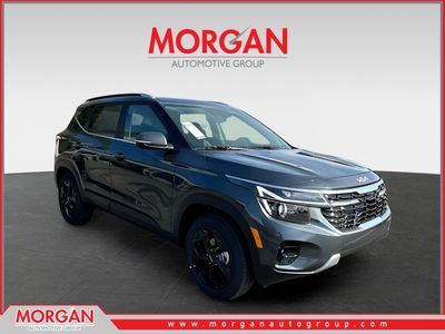 2026 Kia Seltos EX in Gray — front three-quarter view