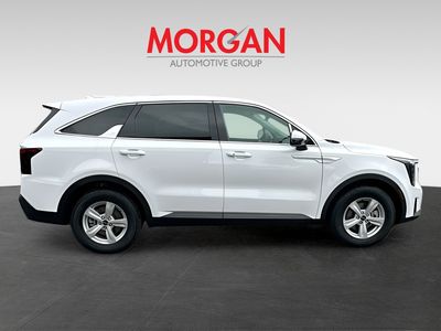 2026 Kia Sorento — photo 8 view