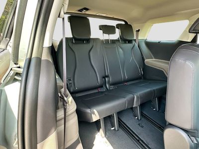 2026 Kia Carnival Hybrid - Photo 27