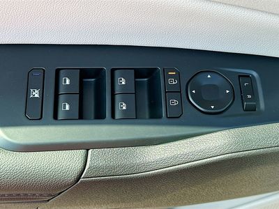 2026 Kia Sportage — photo 17 view