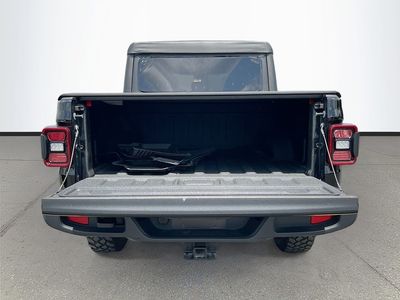 2025 Jeep Gladiator - Photo 24