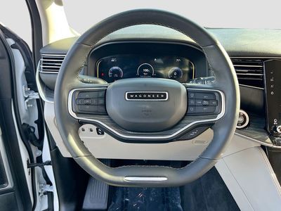 2022 Jeep Wagoneer - Photo 11