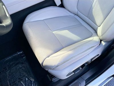 2022 Jeep Wagoneer - Photo 20