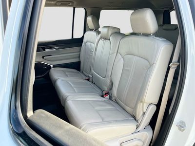 2022 Jeep Wagoneer - Photo 25