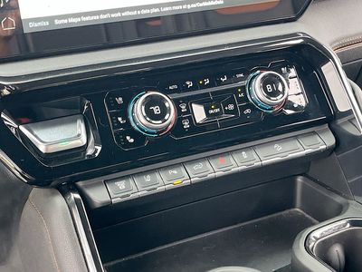2024 GMC Sierra 2500HD - Photo 16
