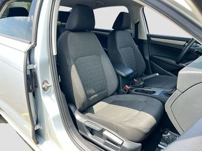 2020 Volkswagen Passat - Photo 25