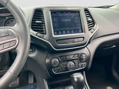 2022 Jeep Cherokee - Photo 14