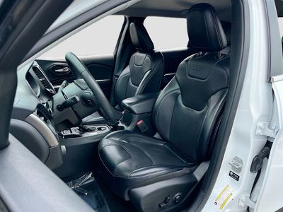 2022 Jeep Cherokee - Photo 19