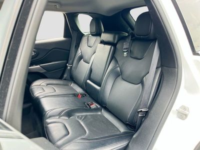 2022 Jeep Cherokee - Photo 22