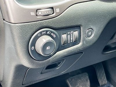 2022 Jeep Cherokee - Photo 10