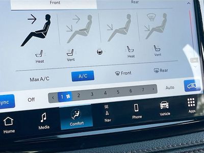 2024 Chrysler Pacifica - Photo 21