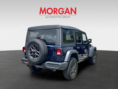 2025 Jeep Wrangler - Photo 7