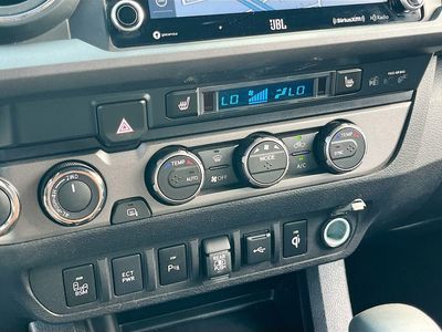 2022 Toyota Tacoma - Photo 16