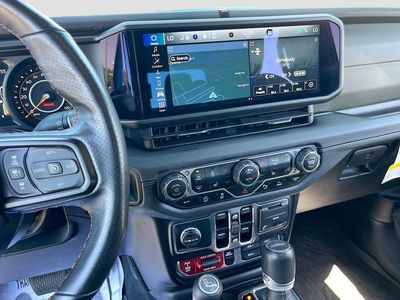 2024 Jeep Gladiator - Photo 15