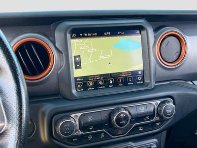 2023 Jeep Gladiator - Photo 13