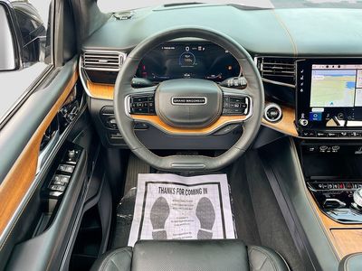 2024 Jeep Grand Wagoneer - Photo 24
