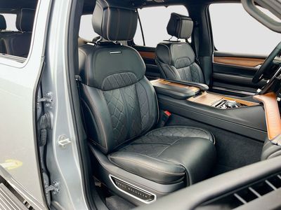 2024 Jeep Grand Wagoneer - Photo 31