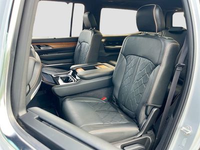 2024 Jeep Grand Wagoneer - Photo 26