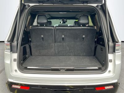 2024 Jeep Grand Wagoneer - Photo 28