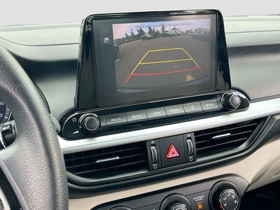 2023 Kia Forte - Photo 13