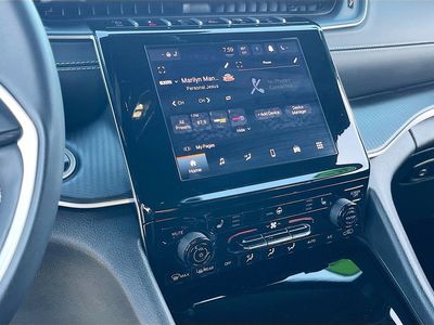 2023 Jeep Grand Cherokee - Photo 14