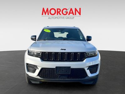 2023 Jeep Grand Cherokee - Photo 2