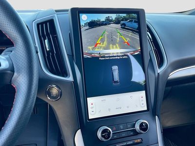 2023 Ford Edge - Photo 13