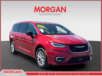 2025 Chrysler Pacifica - Photo 1