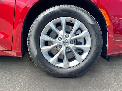 2025 Chrysler Pacifica - Photo 30