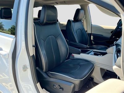 2024 Chrysler Pacifica - Photo 29