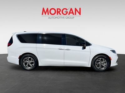 2024 Chrysler Pacifica - Photo 8