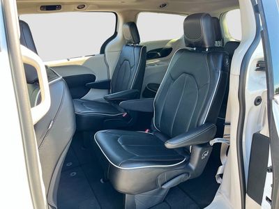 2024 Chrysler Pacifica - Photo 24