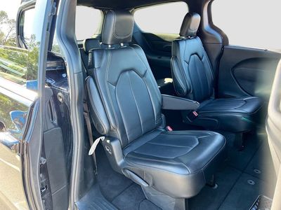 2025 Chrysler Pacifica - Photo 24